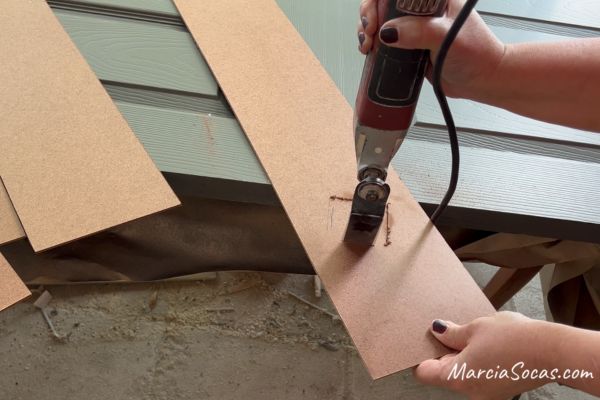 multitool cutting hardboard