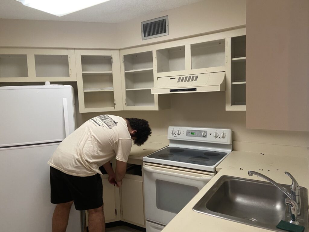 replacing kitchen cabinet doors